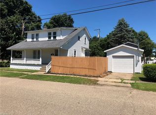 117 10th St NW, New Philadelphia, OH 44663