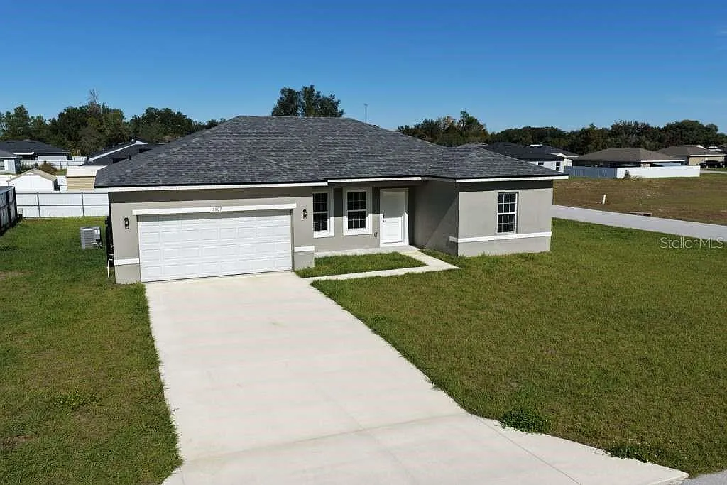 4 bed, 2.0 bath, 1580 sqft, $1,950 — Photo 1