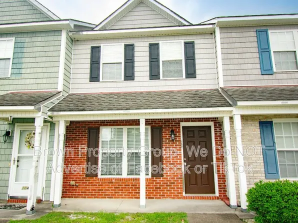 102 Springwood Dr, Jacksonville, NC 28546