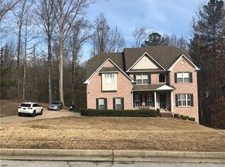 520 Lakes Trce, Fairburn, GA 30213