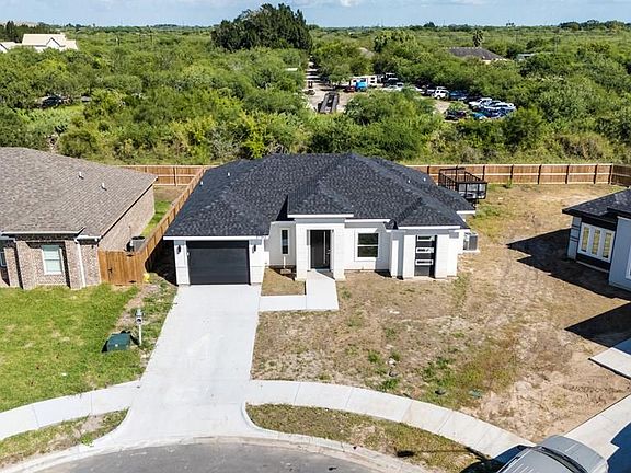 2nd image of 37794 Vineyard Ave