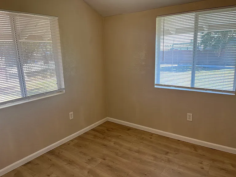 509 N 40th Ave #6 — Photo 3