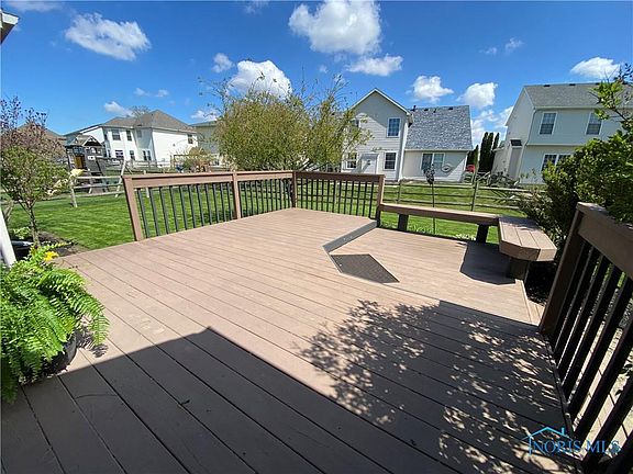 3rd image of 7147 E Lake Ct