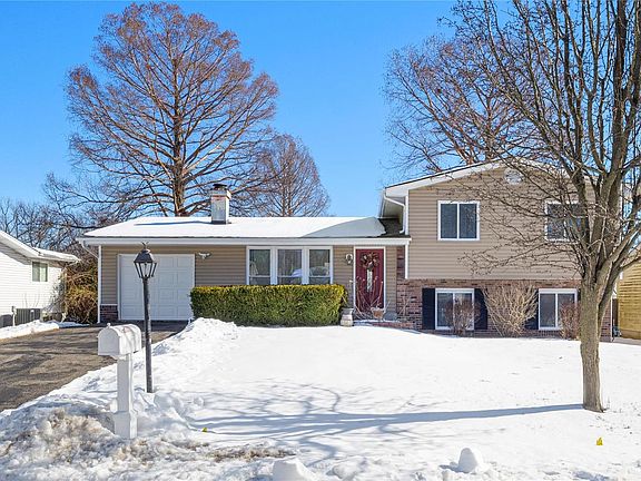 4th image of 814 Judson Manor Dr