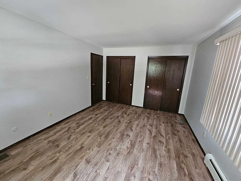302 Merrill Ave — Photo 41