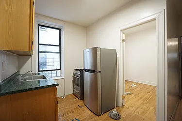 Rented by Rennit Inc.