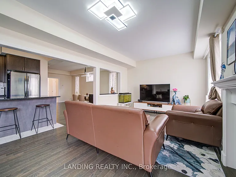 2084 Duberry Dr — Photo 20