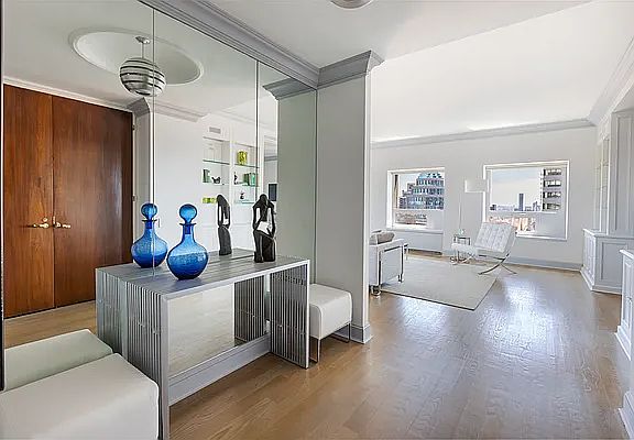 5th image of 500 Park Ave APT 34B