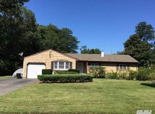 19 Marta Rd, Centereach, NY 11720