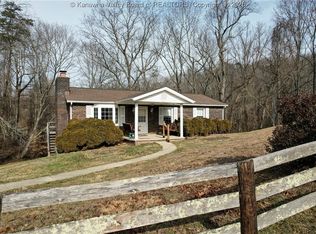 2677 Bills Creek Rd, Winfield, WV 25213