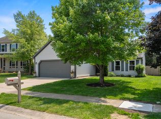 17841 Grassy Knoll Dr, Westfield, IN 46074