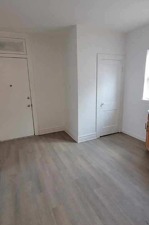 2nd image of 830 W 11th Ave #R-1