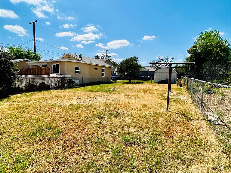 425 Grand Ave — Photo 28