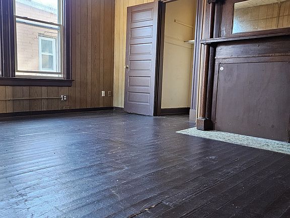 5th image of 3711 Glenway Ave