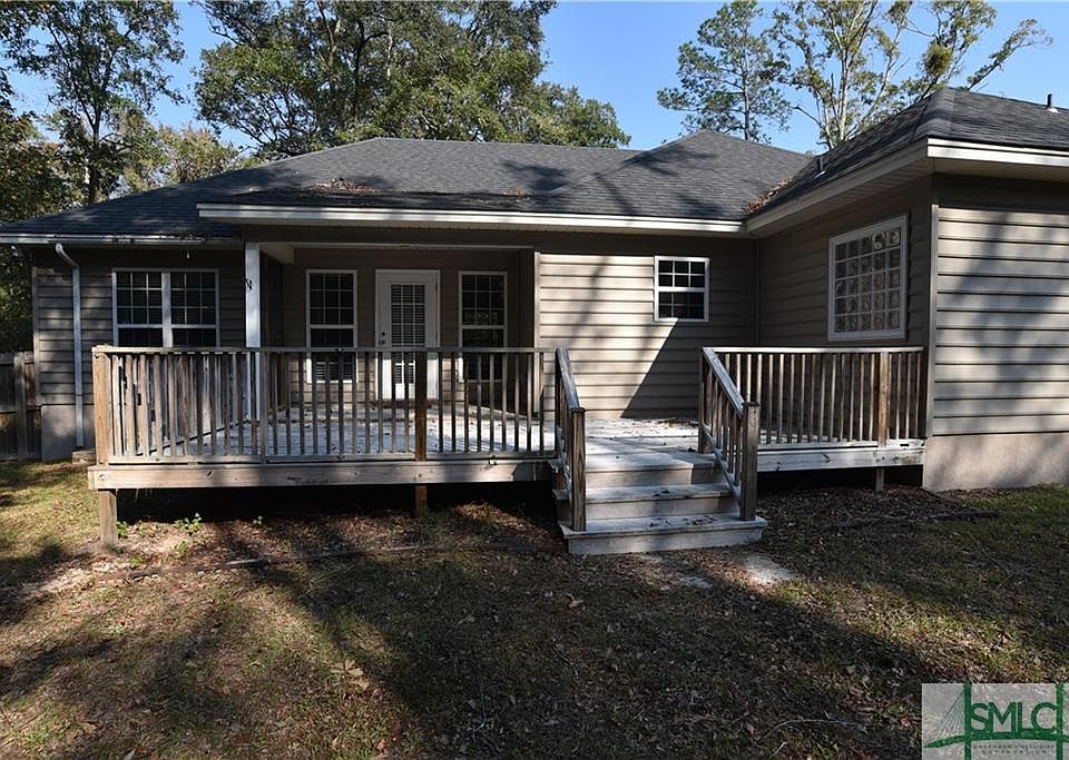 2nd image of 56 Carriage Way