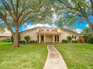 23 Royal Oaks Blvd, Hickory Creek, TX 75065