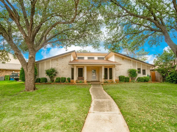 23 Royal Oaks Blvd, Hickory Creek, TX 75065