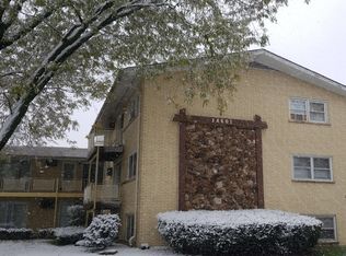 14601 Keystone Ave APT C1, Midlothian, IL 60445