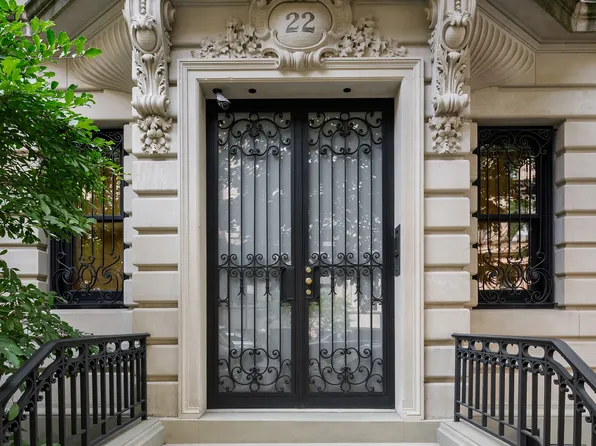22 East 94th Street image 2 of 30
