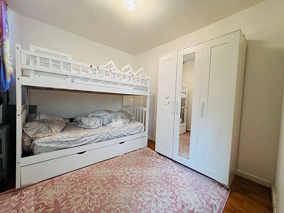 4th image of 25-40 22nd St #2FF