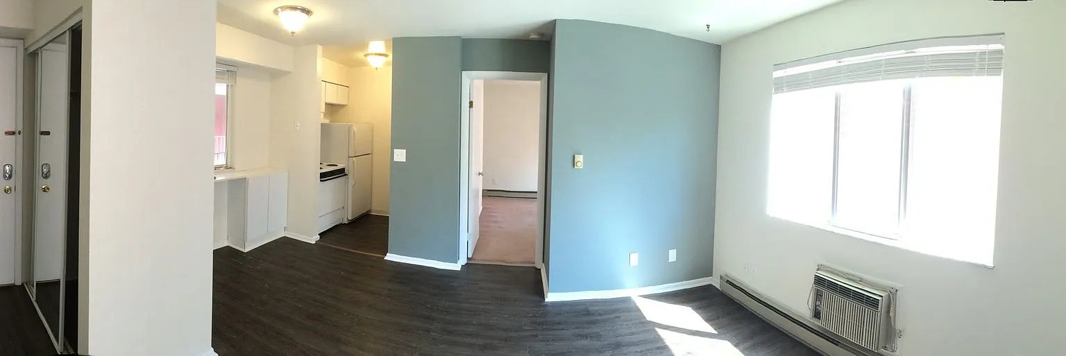323 S Grant ST — Photo 2