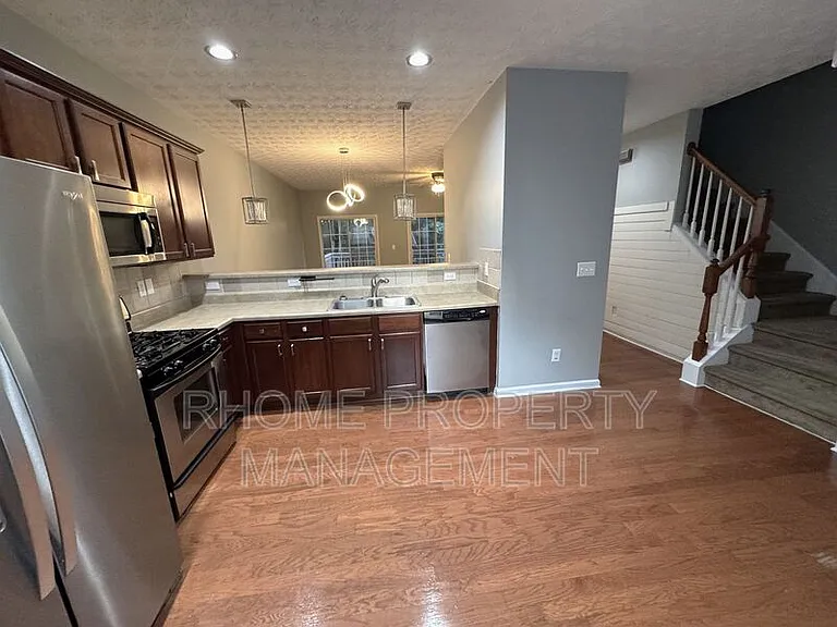 756 Celeste Ln SW — Photo 12