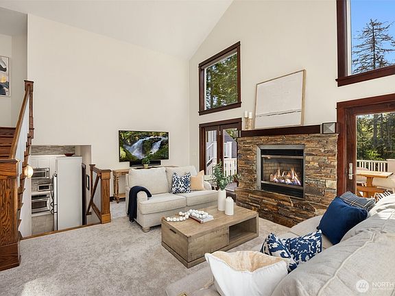4th image of 9717 Sunny Hill Circle