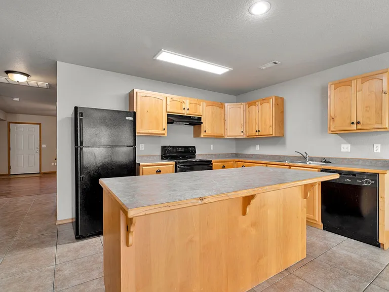 2939 W Scottswood Pl — Photo 8