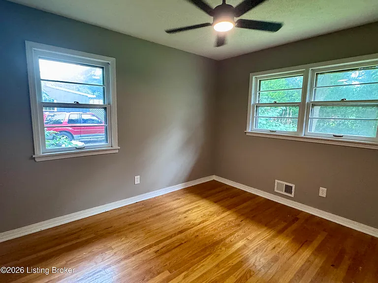 7305 Meadow Rd — Photo 4