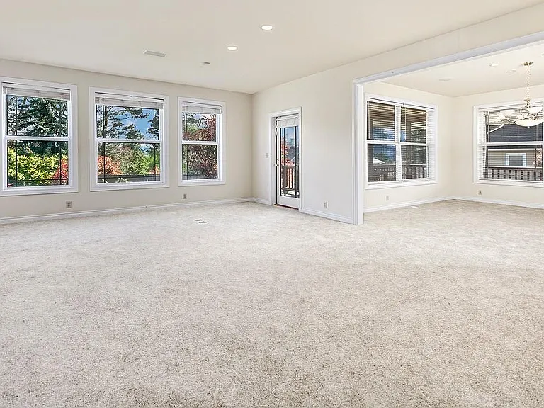 9867 NE 14th St — Photo 7