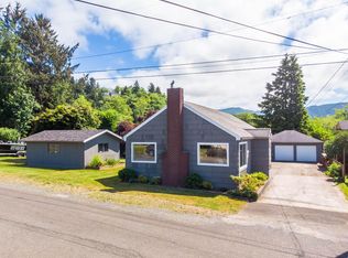508 3rd St, Garibaldi, OR 97118