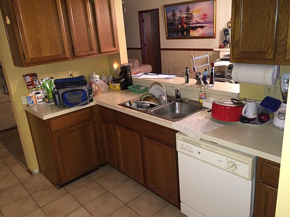 2nd image of 1418 Lund Ave