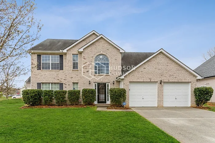 515 Gonzaga Cir — Photo 1