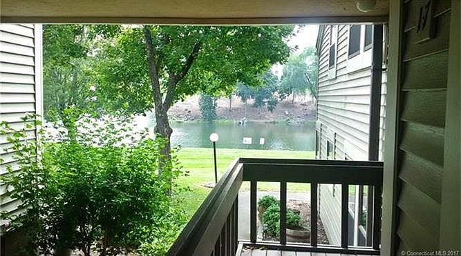 1st image of 17 Clemens Ct