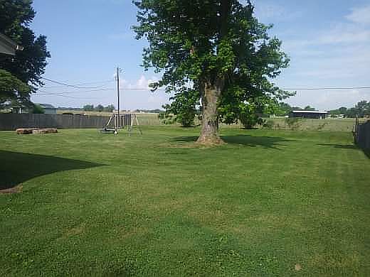 4th image of 2314 Woodland Dr
