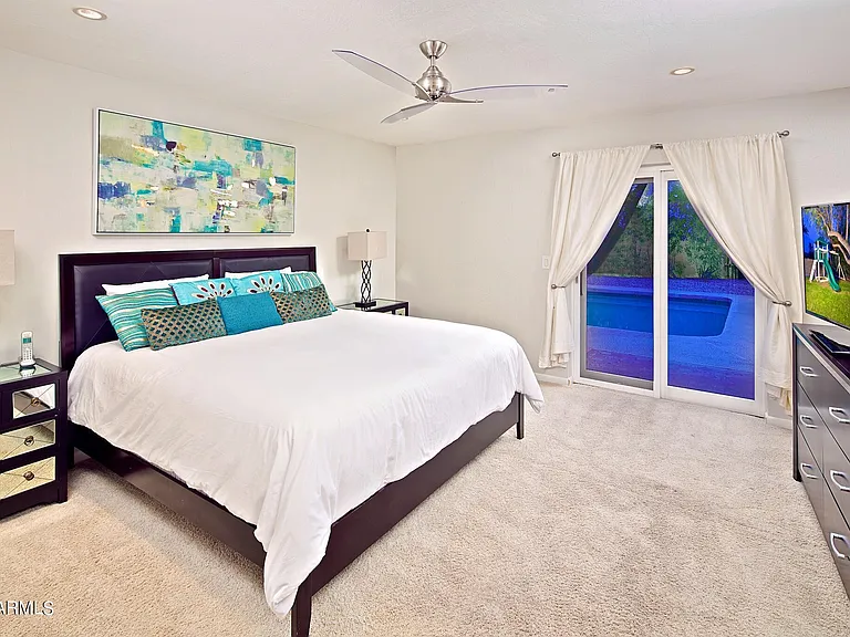 4539 E Karen Dr — Photo 6