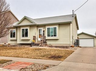 225 NE Allison Ave, Elkhart, IA 50073