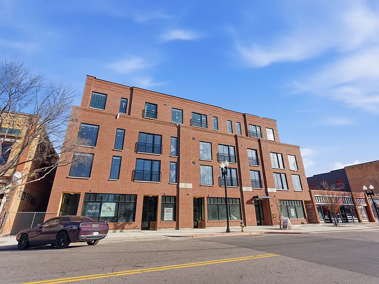 Union Walk Apartments — Photo 8