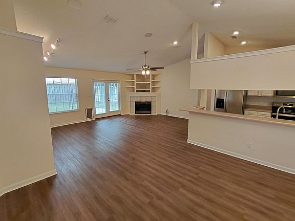 5th image of 1308 Fern Hill Ct