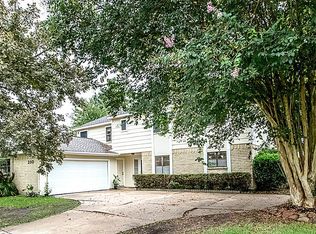 310 Inwood Dr, Friendswood, TX 77546