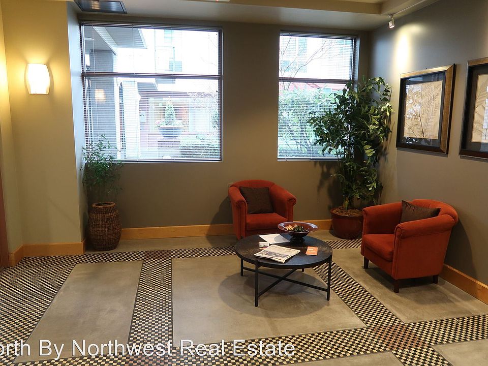 1st image of 1100 106th Ave NE APT 312