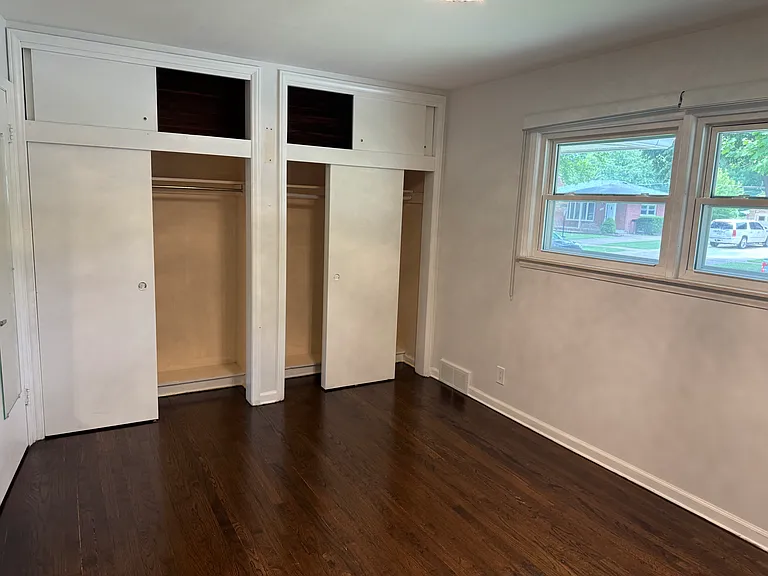 27223 Clairview Dr — Photo 11