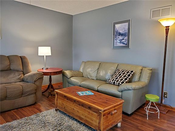 3rd image of 19401 Ironwood Dr