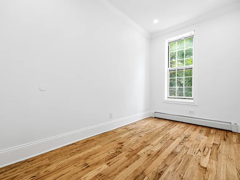 964 Madison St #3A — Photo 11