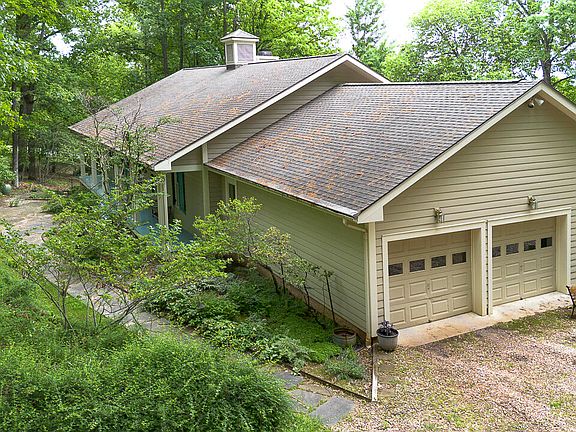 3rd image of 88 Deer Dr