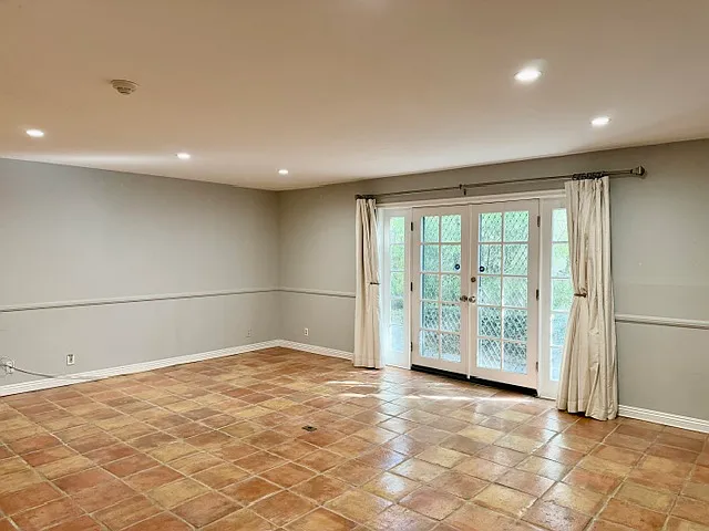 1242 Berkeley St #14 — Photo 32