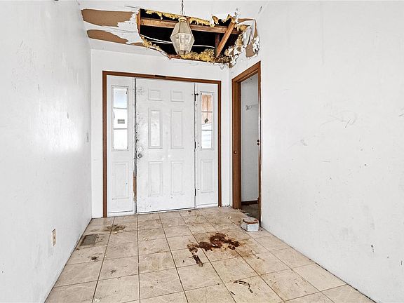 4th image of 429 Slusser Ln