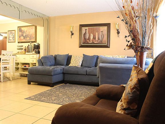 5th image of 675 NW 48th Avenue