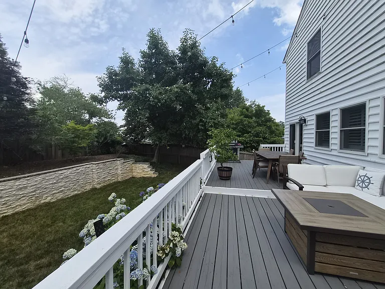 708 Genessee St — Photo 33