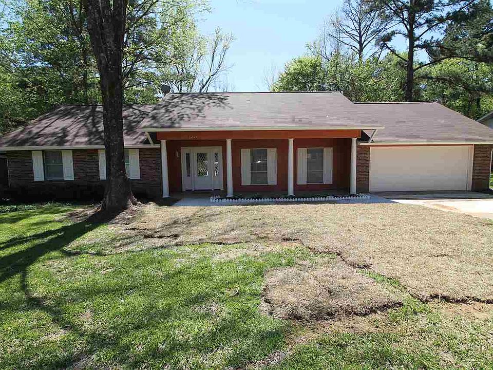 1st image of 1447 Sleepy Hollow Dr